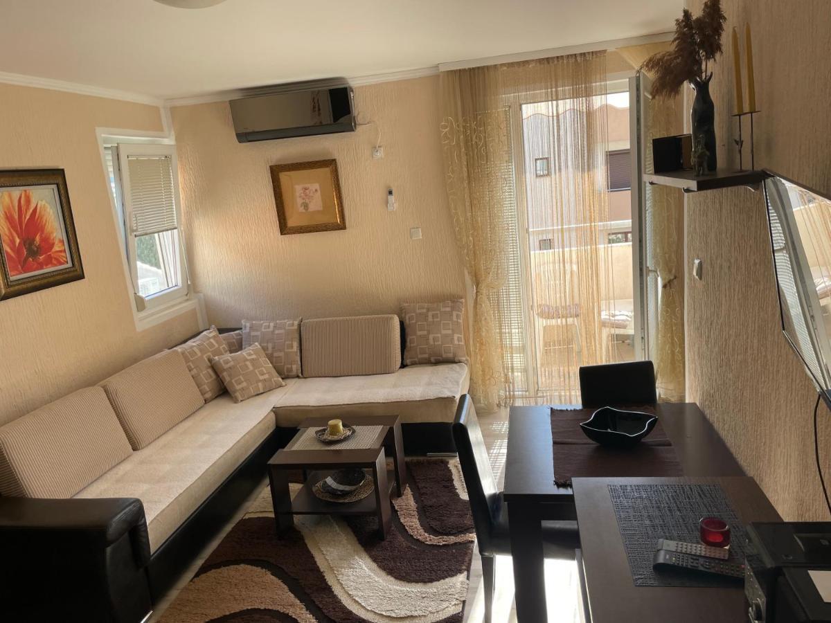 Studio Apartment For Rent In Budva Exterior foto