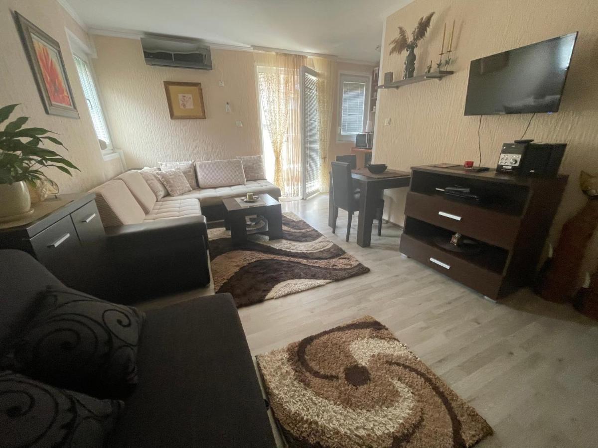Studio Apartment For Rent In Budva Exterior foto